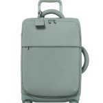 Valise verte avec roulettes et poignée