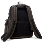 Sac à dos avec téléphone intégré.